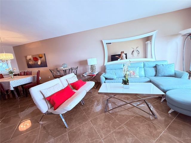 1950 S Ocean Dr Phh, Phh, Hallandale Beach, FL 33009 - living room featuring a chandelier