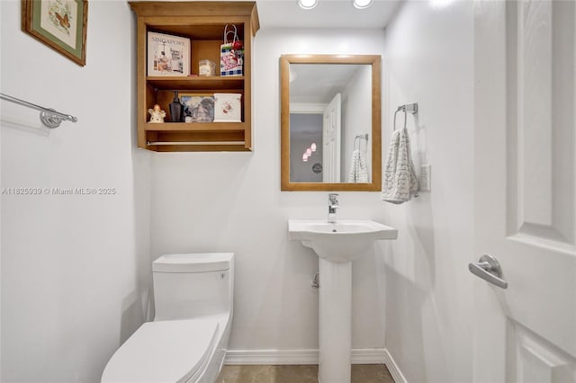 7100 NW 17th St Unit 402, Plantation, FL 33313 - half bath featuring toilet and recessed lighting