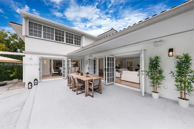 441 Grand Concourse, Miami Shores, FL 33138 - view of patio with outdoor dining area