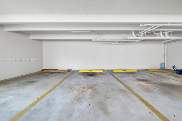 7830 Dickens Ave Unit 504, Miami Beach, FL 33141 - view of parking deck