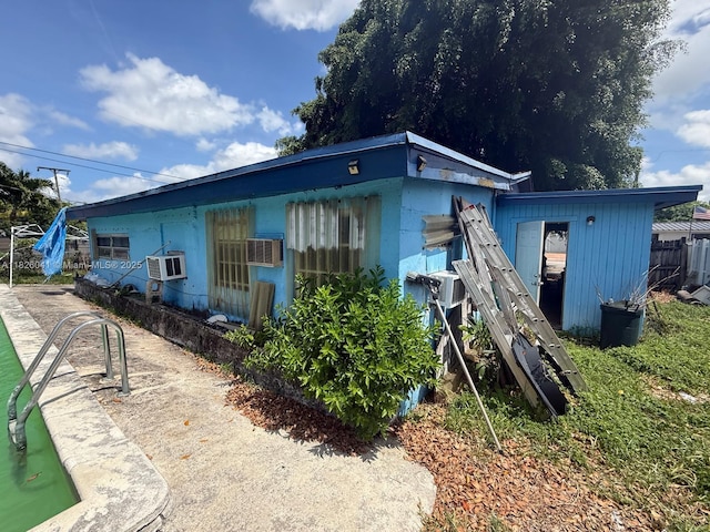 10315 SW 42nd St, Miami, FL 33165 - view of front of property with a wall mounted air conditioner