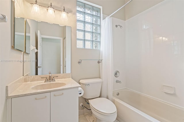 7348 Copperfield Cir, Lake Worth, FL 33467 - full bath with vanity and shower / bath combo with shower curtain