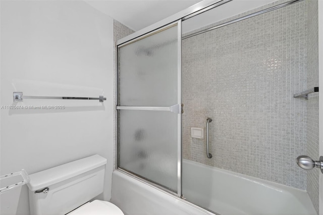3701 N Country Club Dr Unit 2209, Aventura, FL 33180 - bathroom featuring enclosed tub / shower combo and pet washing area