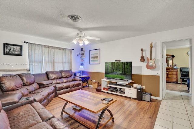 996 Grayson Dr, Orlando, FL 32825 - photo 2