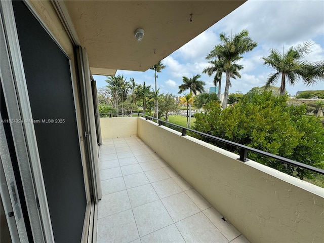 7900 Camino Cir Unit 305, Miami, FL 33143 - view of balcony