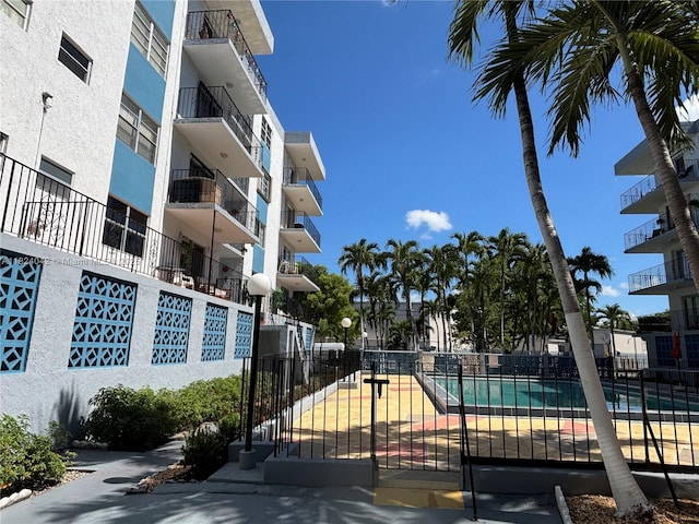 1635 W 44th Pl Unit 509, Hialeah, FL 33012 - view of apartment building / complex