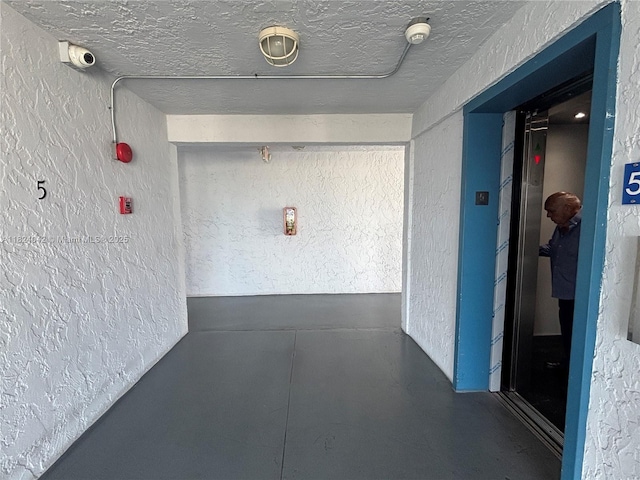 1635 W 44th Pl Unit 509, Hialeah, FL 33012 - view of hallway