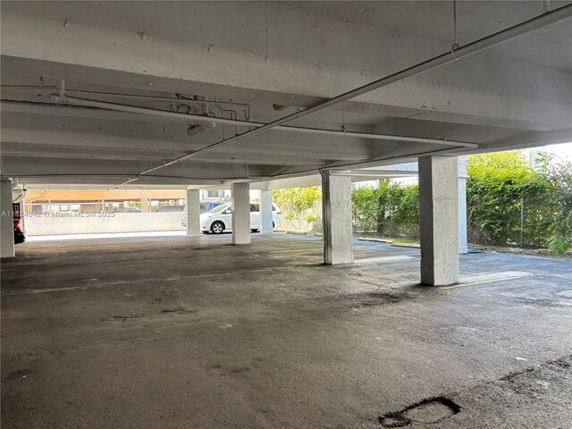 1635 W 44th Pl Unit 509, Hialeah, FL 33012 - view of parking deck