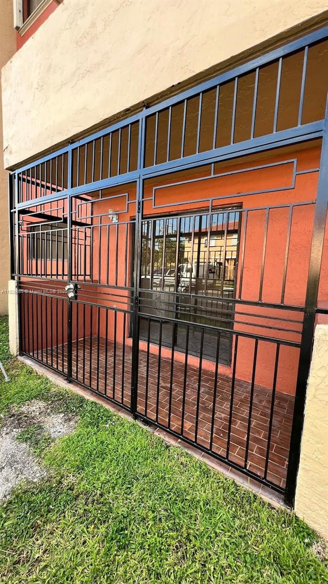 8095 NW 8th St Unit 103, Miami, FL 33126 - exterior space