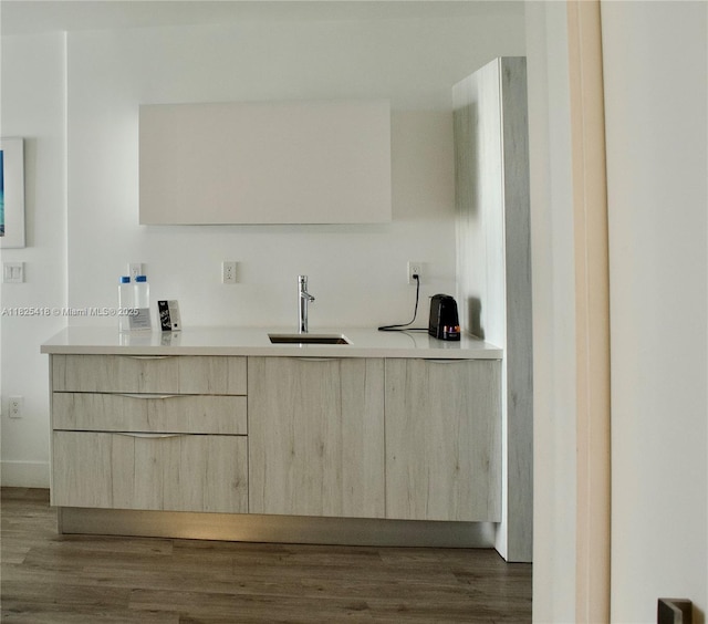6080 Collins Ave Unit 506, Miami Beach, FL 33140 - bar featuring dark wood-type flooring