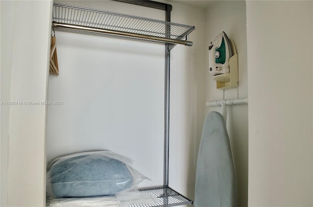 6080 Collins Ave Unit 506, Miami Beach, FL 33140 - view of walk in closet