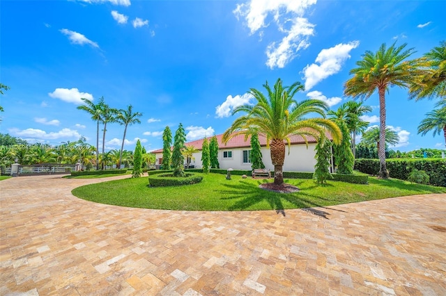 17490 SW 70th Pl, Southwest Ranches, FL 33331 - view of front of home with a front lawn and stucco siding