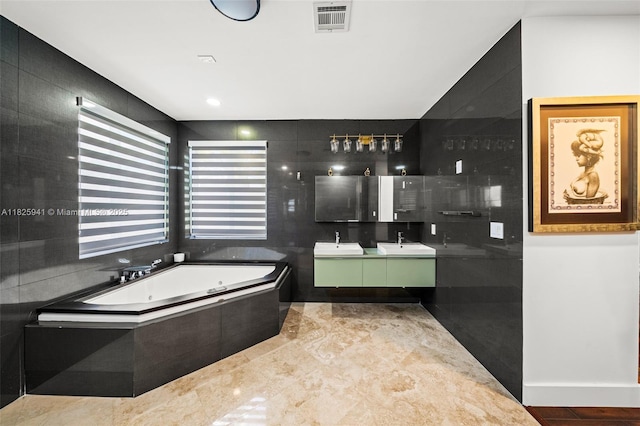 17490 SW 70th Pl, Southwest Ranches, FL 33331 - bathroom featuring a whirlpool tub and double vanity