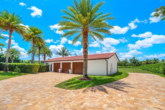 17490 SW 70th Pl, Southwest Ranches, FL 33331 - garage featuring decorative driveway