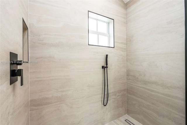 9047 Baybury Ln, West Palm Beach, FL 33411 - full bath featuring a tile shower