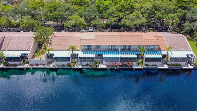 14716 Breckness Pl, Miami Lakes, FL 33016 - outdoor pool featuring a water view
