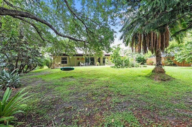 1025 SW Placetas Ave, Port St Lucie, FL 34953 - view of yard