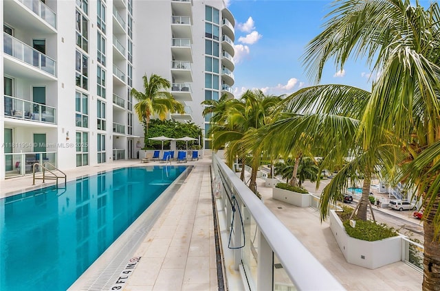 401 N Birch Rd Unit 1100, Fort Lauderdale, FL 33304 - view of community pool