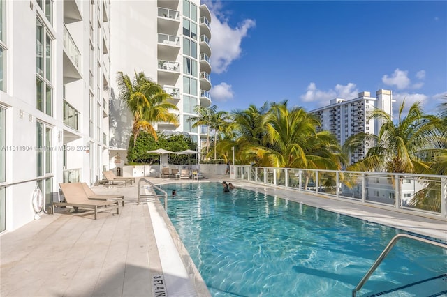 401 N Birch Rd Unit 1100, Fort Lauderdale, FL 33304 - community pool with a patio area