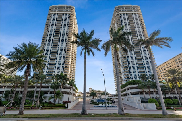 4779 Collins Ave Unit 702, Miami Beach, FL 33140 - view of building exterior