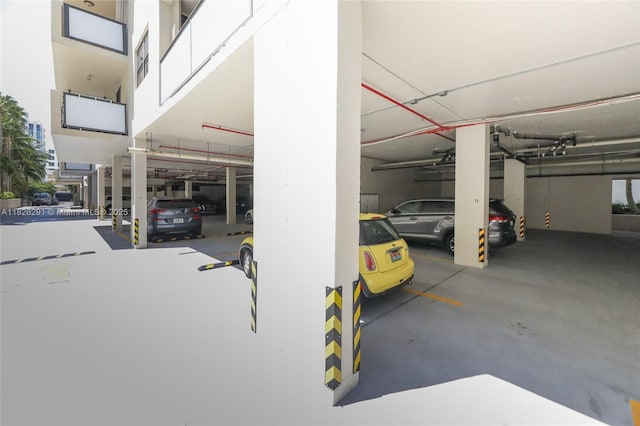 1621 Collins Ave Unit 708, Miami Beach, FL 33139 - view of parking garage