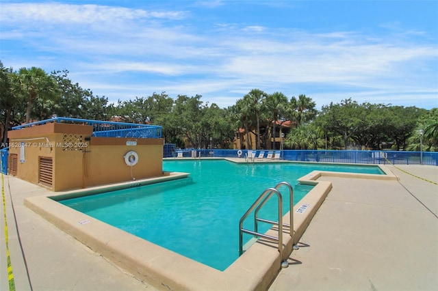 15549 N Miami Lakeway N Unit 104, Miami Lakes, FL 33014 - community pool with view of wooded area