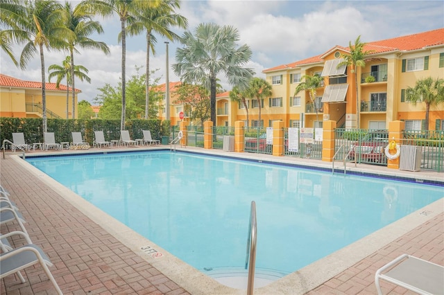 7200 NW 114th Ave Unit 305, Doral, FL 33178 - view of community pool