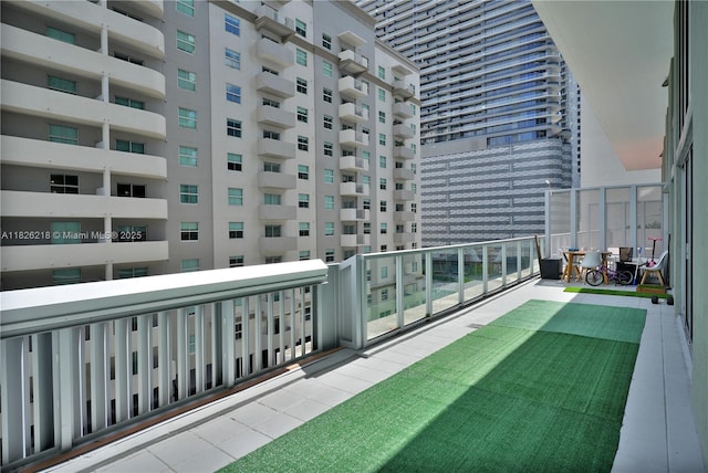 1111 SW 1st Ave Unit 721-N, Miami, FL 33130 - view of balcony