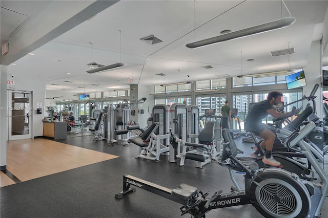 1111 SW 1st Ave Unit 721-N, Miami, FL 33130 - view of exercise room