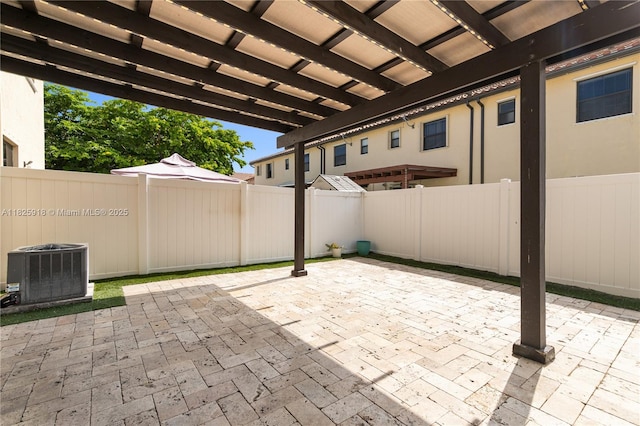 8880 W 35th Ct, Hialeah, FL 33018 - view of patio / terrace