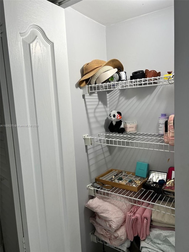 12922 SW 88th Ter Unit B-206, Miami, FL 33186 - view of pantry
