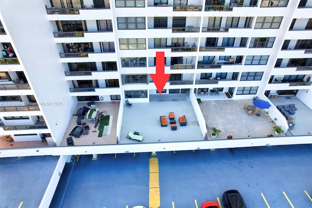 2555 Collins Ave Unit 606, Miami Beach, FL 33140 - bird's eye view of apartment complex / building