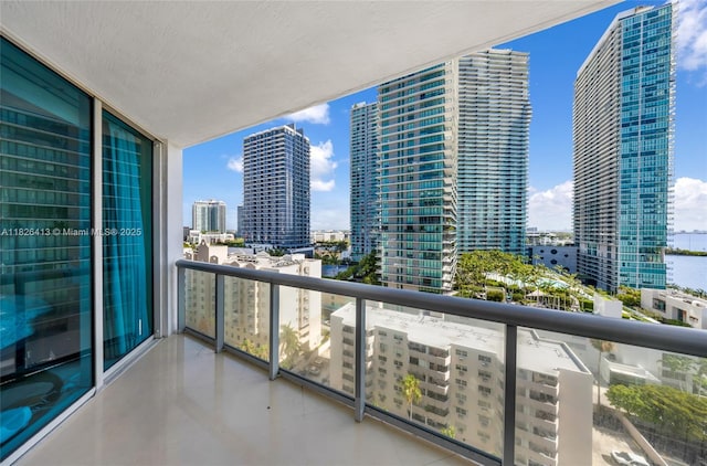 480 NE 30th St Unit 1402, Miami, FL 33137 - balcony with a view of city