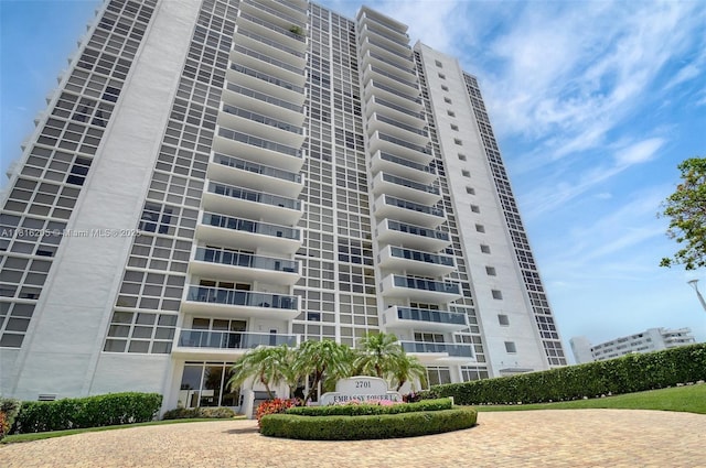 2701 N Ocean Blvd Unit 18A, Fort Lauderdale, FL 33308 - view of apartment building / complex