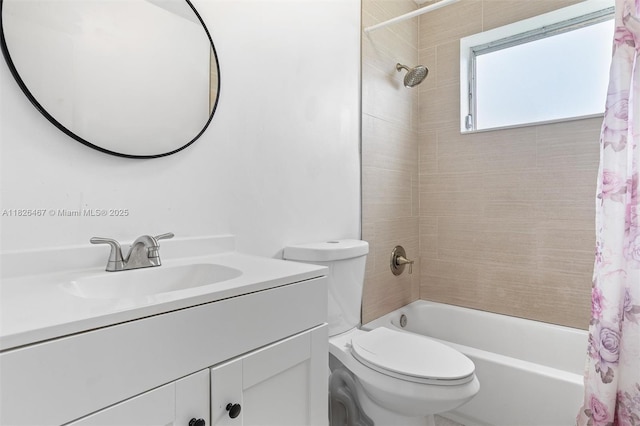 6441 NW 26th St, Sunrise, FL 33313 - full bath featuring shower / bath combo with shower curtain and vanity