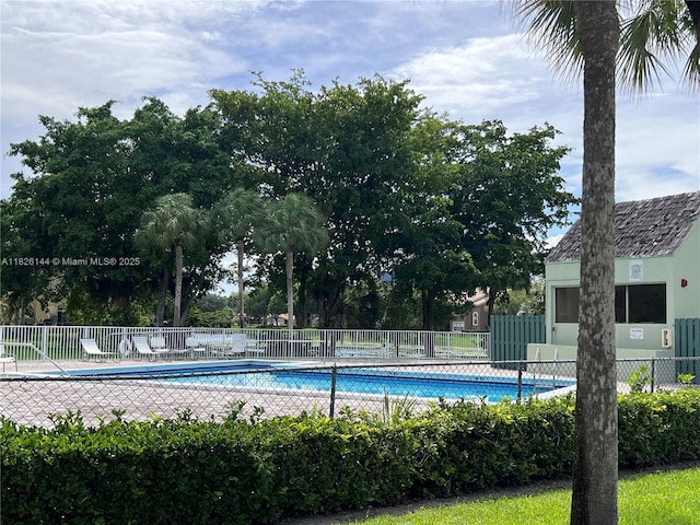 8917 NW 28th Dr Unit C-51, Coral Springs, FL 33065 - view of community pool