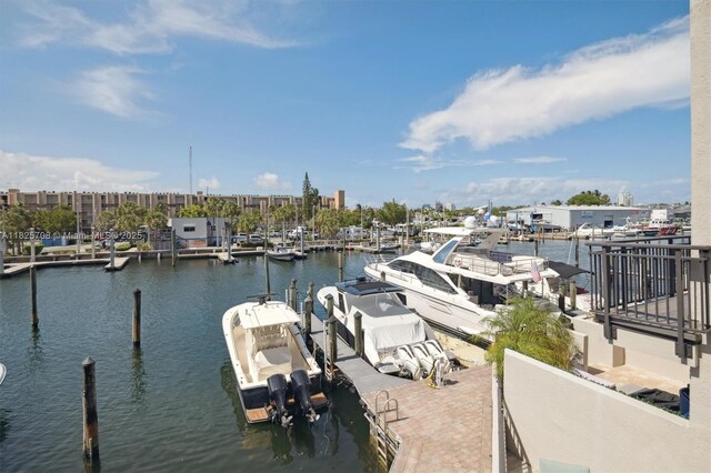 39 Portside Dr Unit 39B, Fort Lauderdale, FL 33316 - photo 3