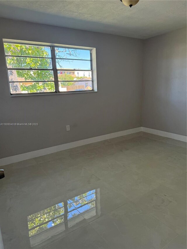 954 W 72nd Pl, Hialeah, FL 33014 - photo 12
