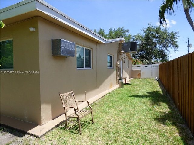 5501 Johnson St, Hollywood, FL 33021 - view of fenced backyard