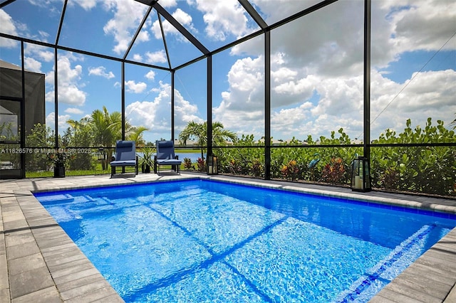 9190 SW Esule Way, Port St Lucie, FL 34987 - swimming pool with glass enclosure