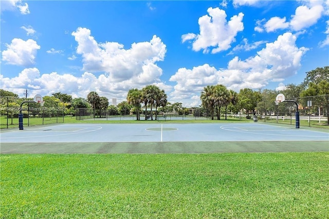 4113 NW 88th Ave Unit 105, Coral Springs, FL 33065 - view of sport court with community basketball court