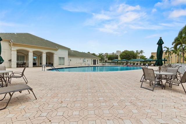 7727 Southampton Ter Unit 412, Tamarac, FL 33321 - community pool with a patio area