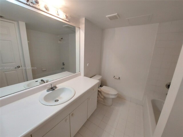 2640 S University Dr Unit 125, Davie, FL 33328 - full bathroom featuring vanity, tile patterned flooring, and shower / tub combination