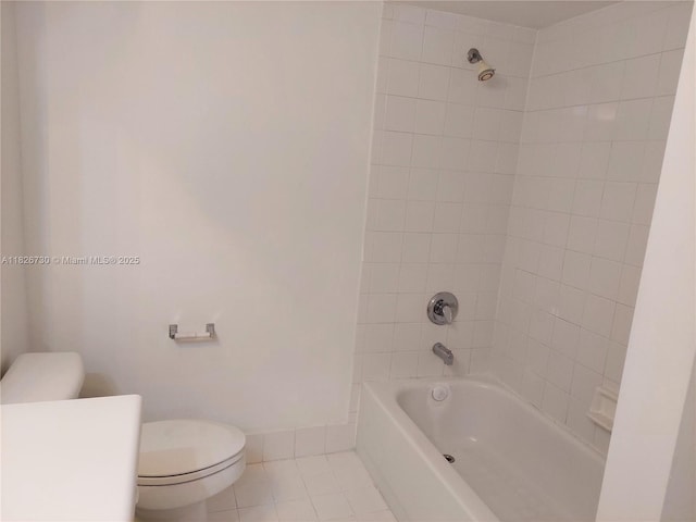 2640 S University Dr Unit 125, Davie, FL 33328 - bathroom with tile patterned floors, shower / tub combination, and vanity