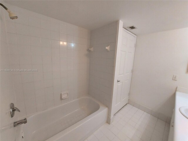2640 S University Dr Unit 125, Davie, FL 33328 - bathroom featuring tile patterned flooring, shower / bathtub combination, and vanity