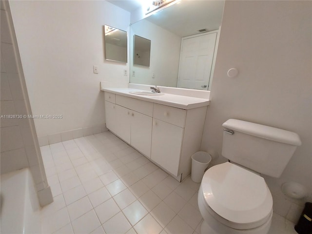2640 S University Dr Unit 125, Davie, FL 33328 - bathroom with vanity and tile patterned flooring