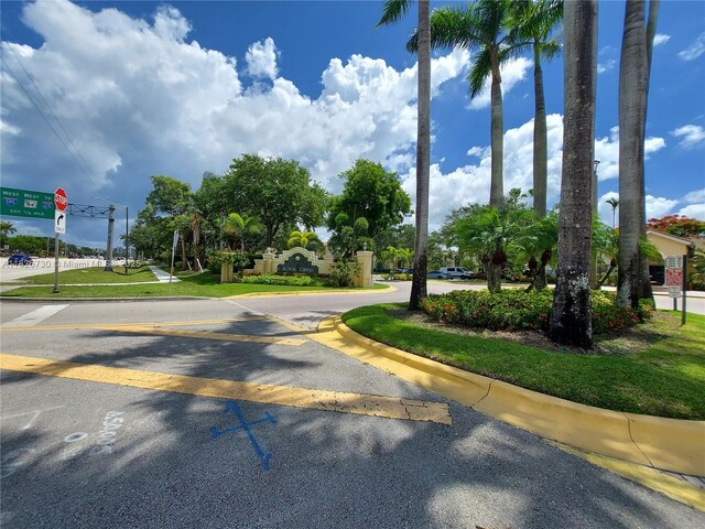 2640 S University Dr Unit 125, Davie, FL 33328 - view of asphalt street with curbs