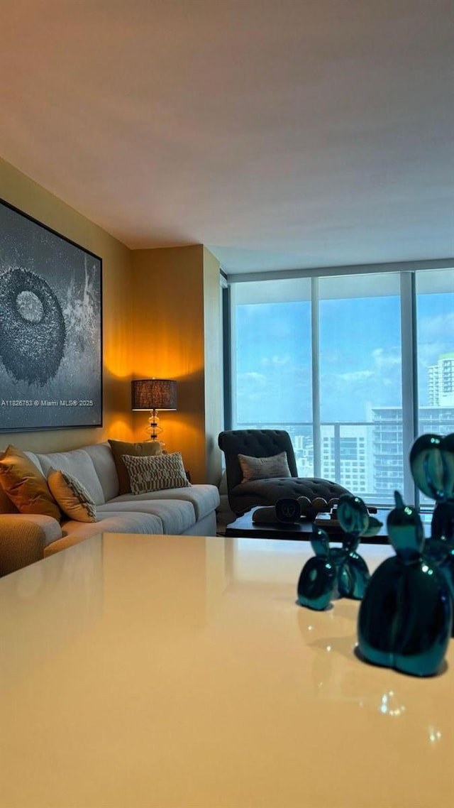 68 SE 6th St Unit 2804, Miami, FL 33131 - view of living room
