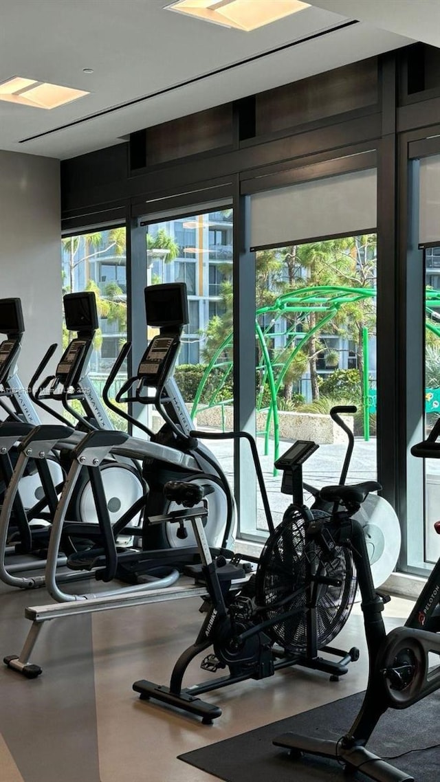 68 SE 6th St Unit 2804, Miami, FL 33131 - gym featuring healthy amount of natural light