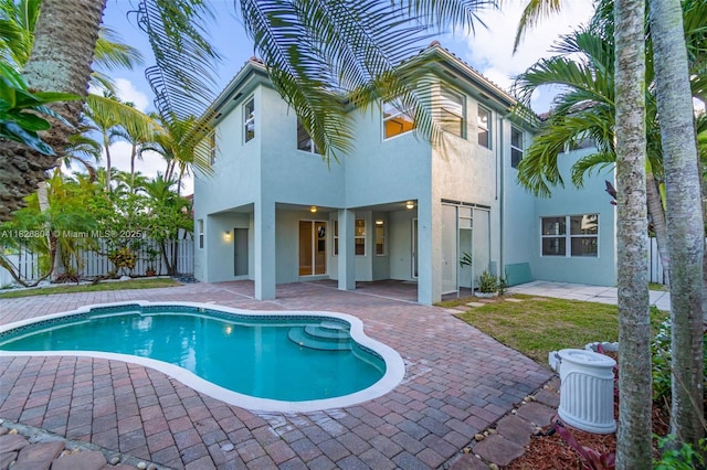 6425 SW 164th Ave, Miami, FL 33193 - view of pool with a patio area